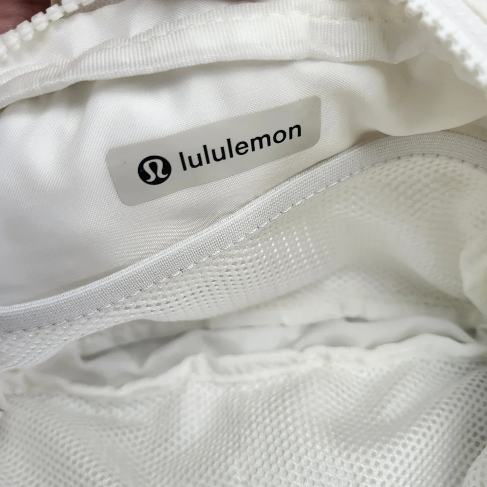 lululemon White Bag - Picture 7 of 7